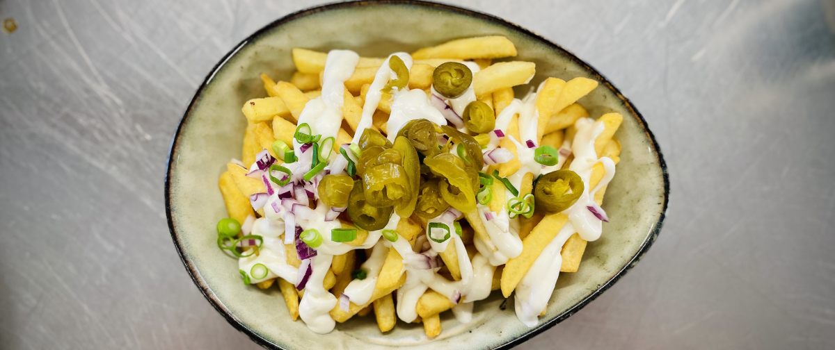 Dirty fries med toppings