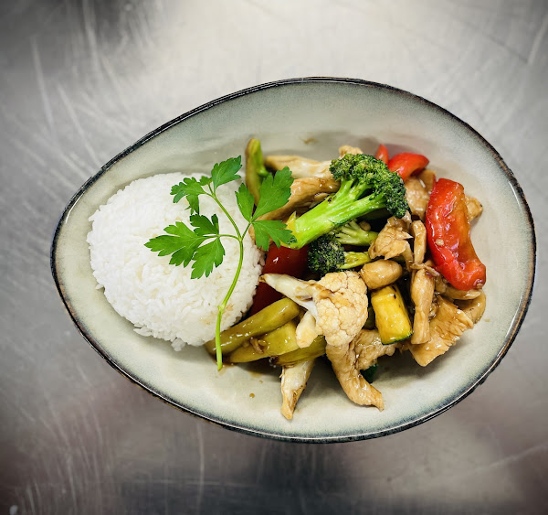 Wokad kyckling med broccoli